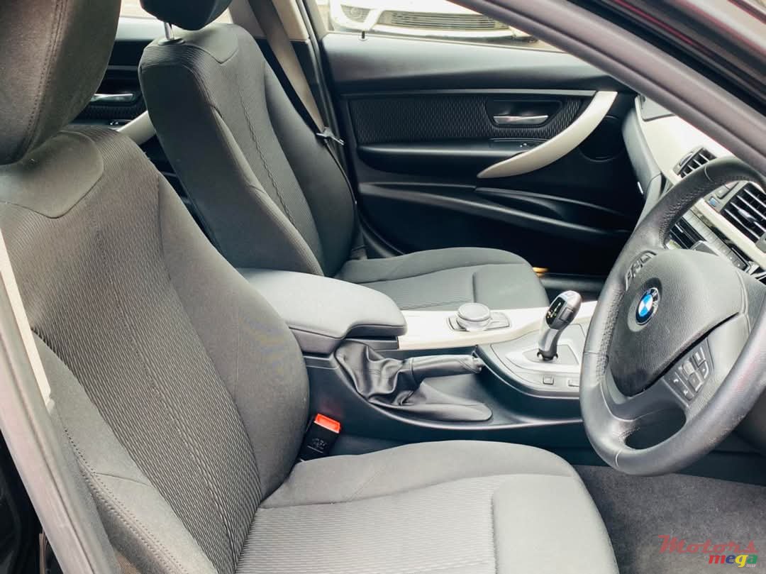 2018' BMW 318 photo #7