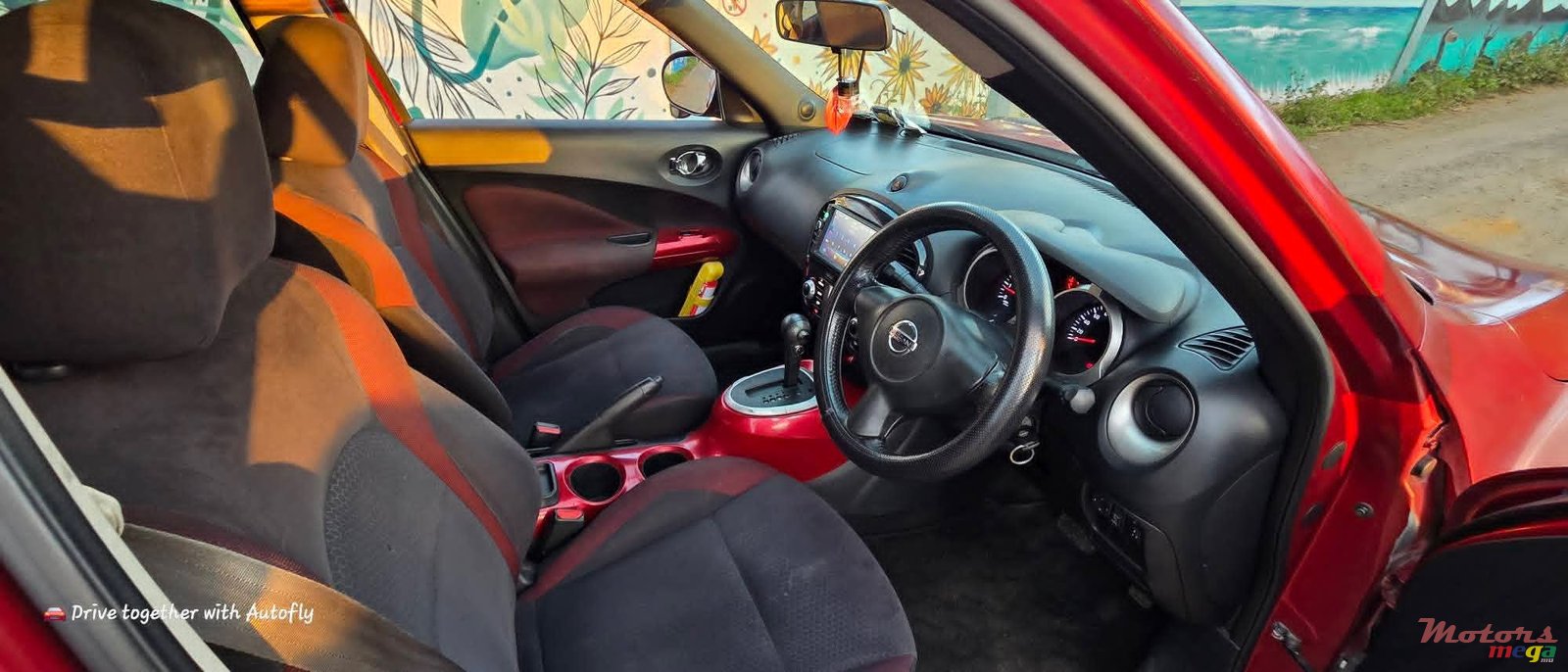 2010' Nissan Juke photo #4