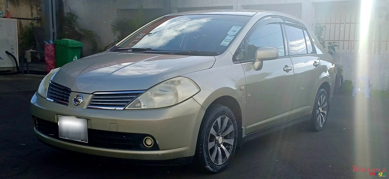 2006' Nissan Tiida Latio photo #2