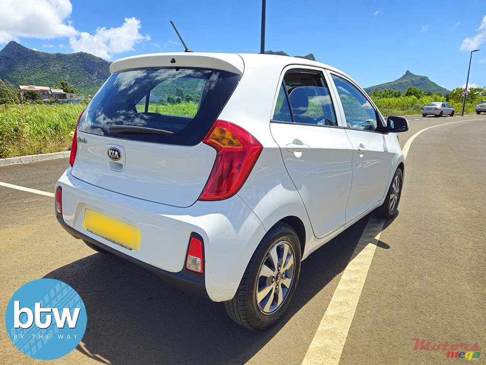 2017' Kia Picanto photo #4