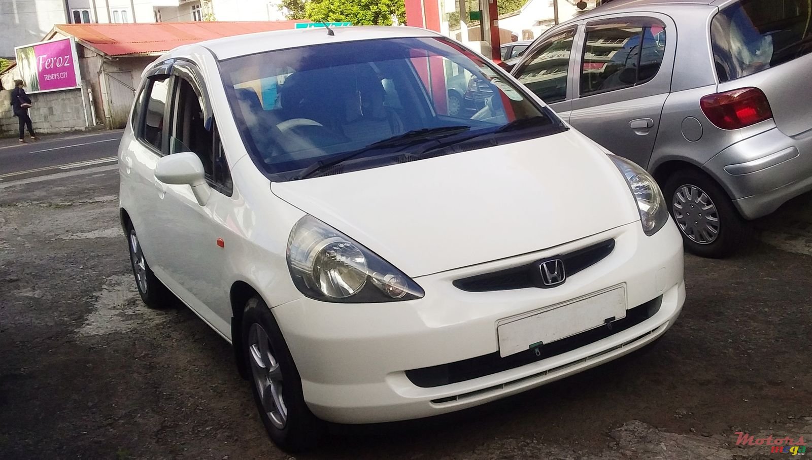 2004' Honda Jazz photo #2