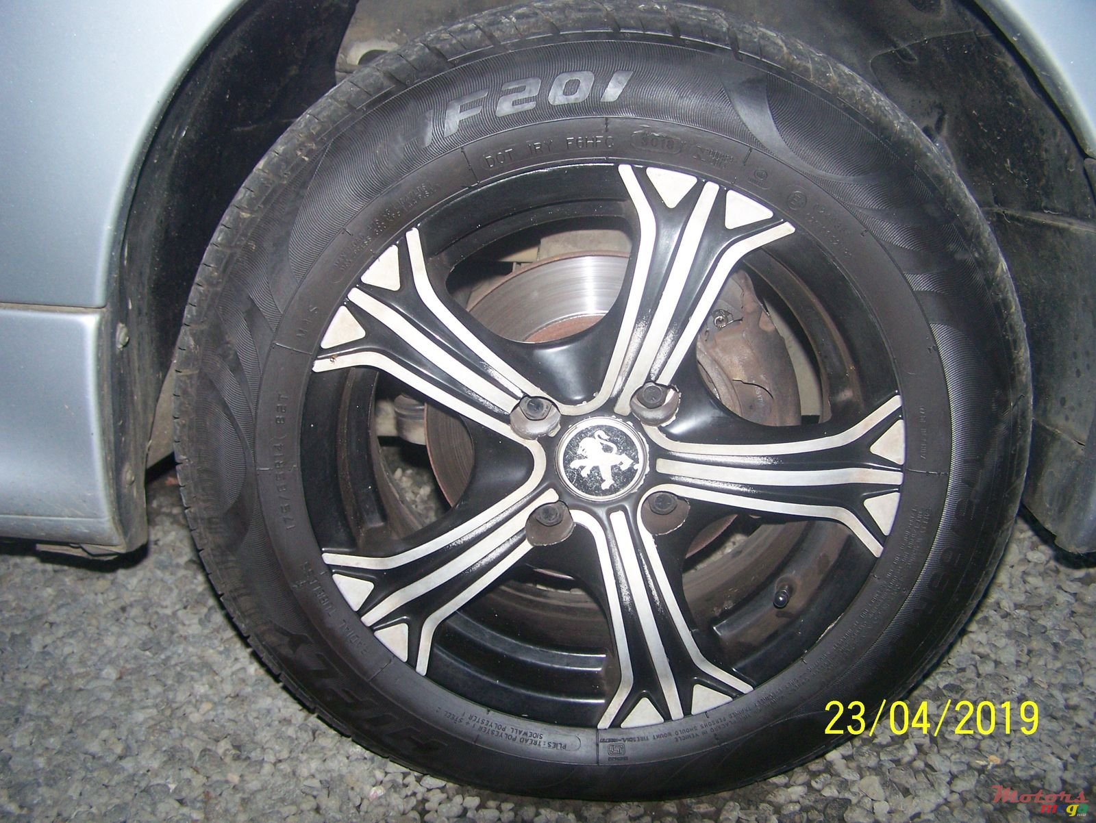 2001' Peugeot 206 None photo #2