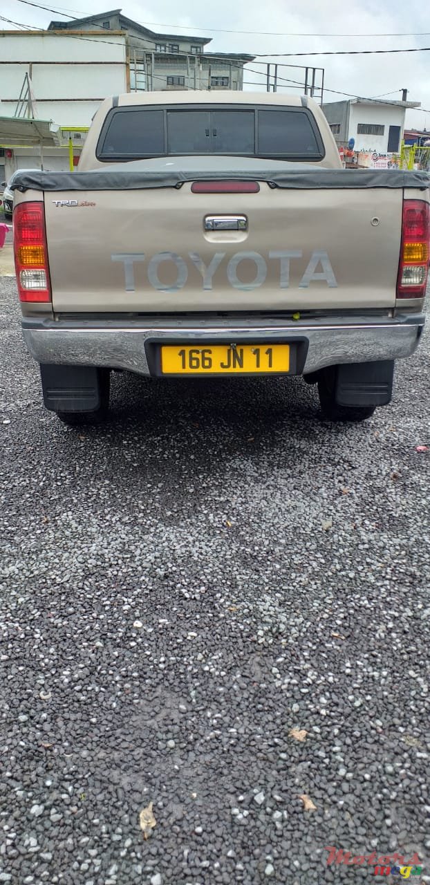 2011' Toyota Hilux Raider photo #4