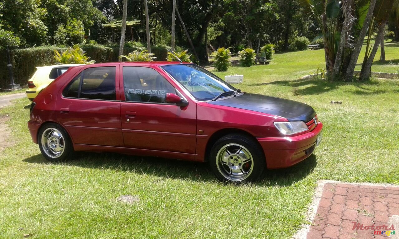 1996' Peugeot 306 Hatch back photo #4