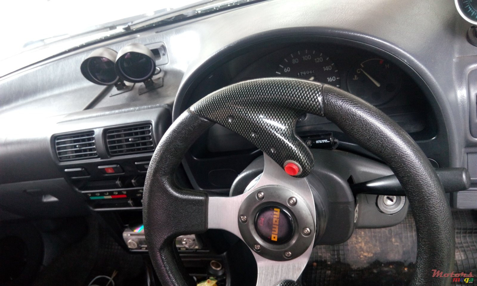 1992' Toyota photo #2