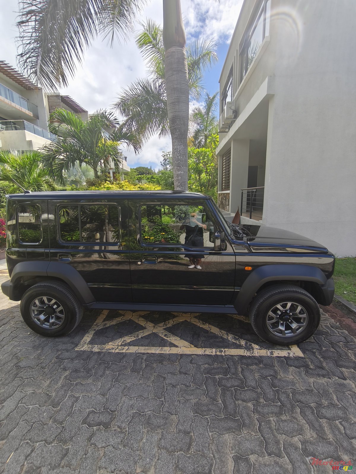 2025' Suzuki Jimny GLX photo #3