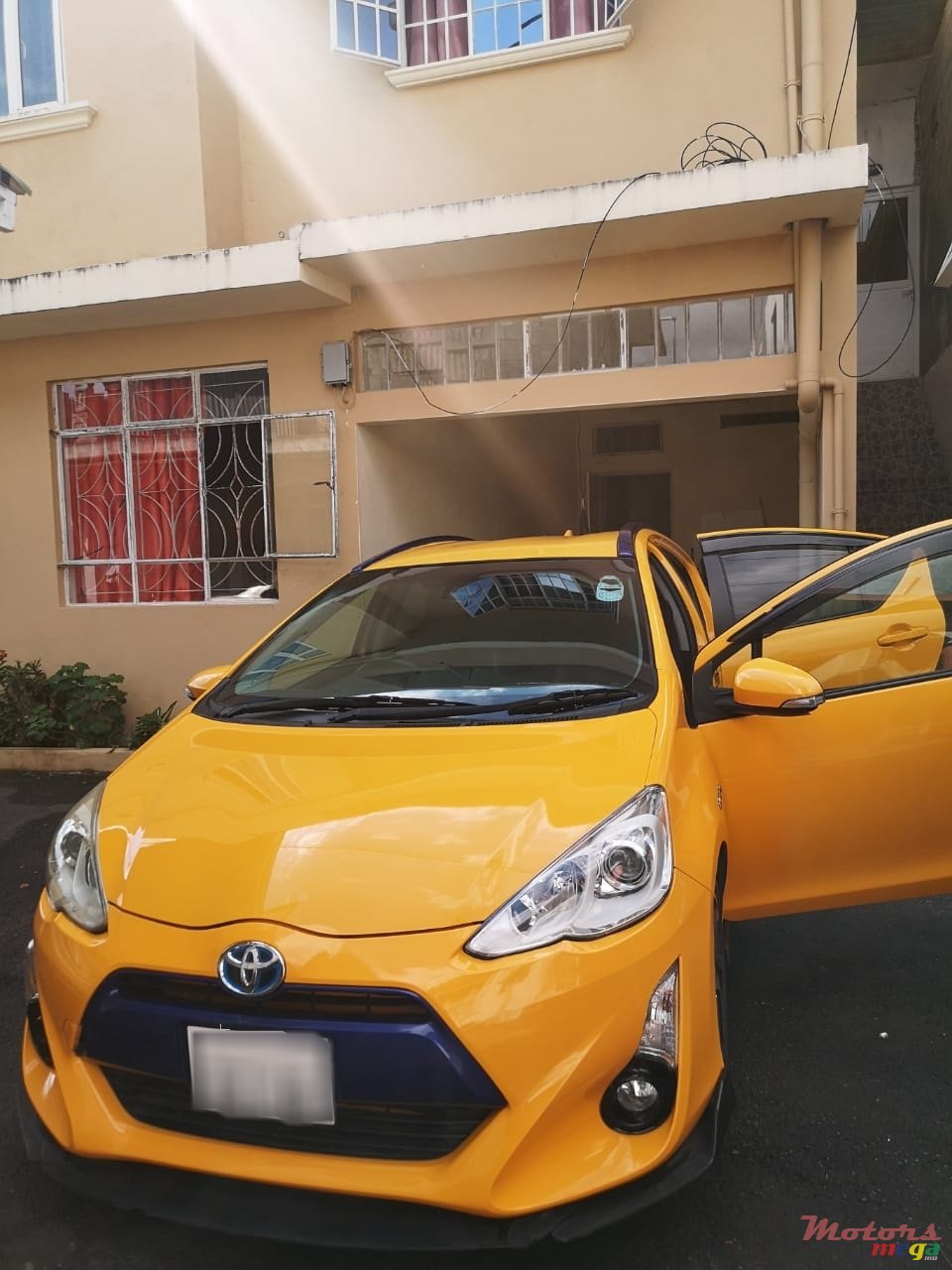 2016' Toyota Aqua sport photo #2