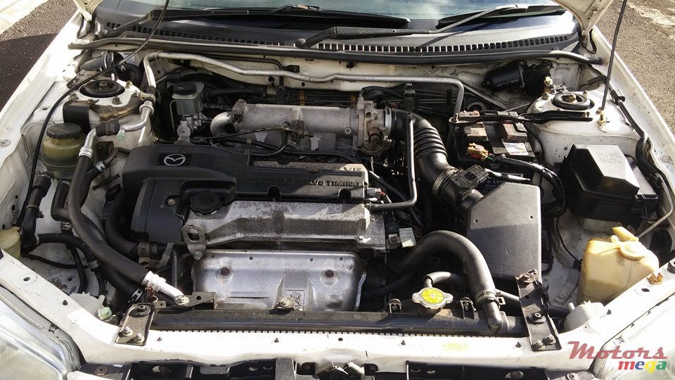 1999' Mazda Familia photo #3