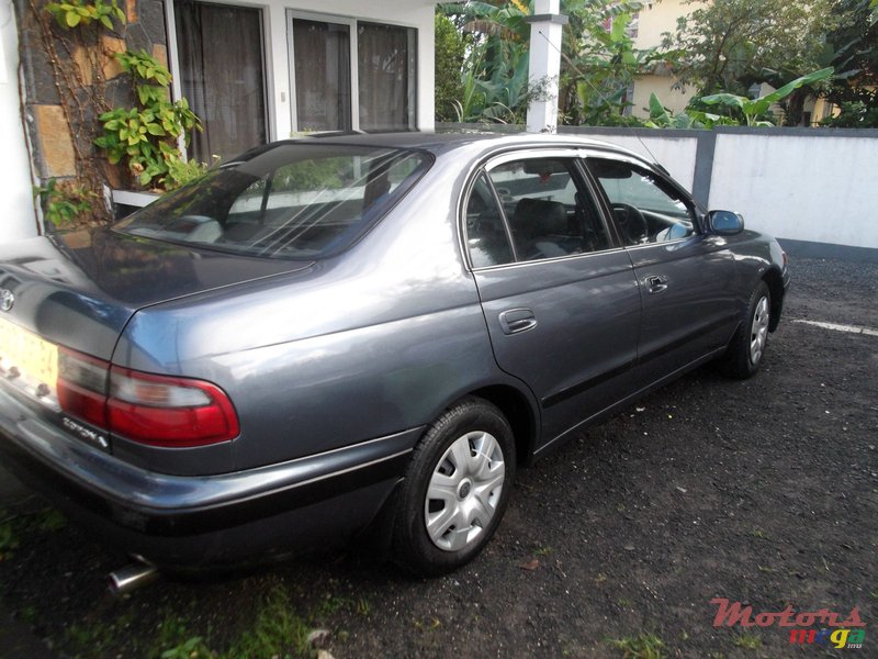 1994' Toyota Corona photo #2