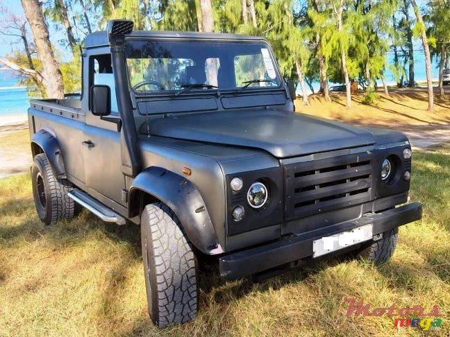 2000' Land Rover Defender 110 300tdi photo #1