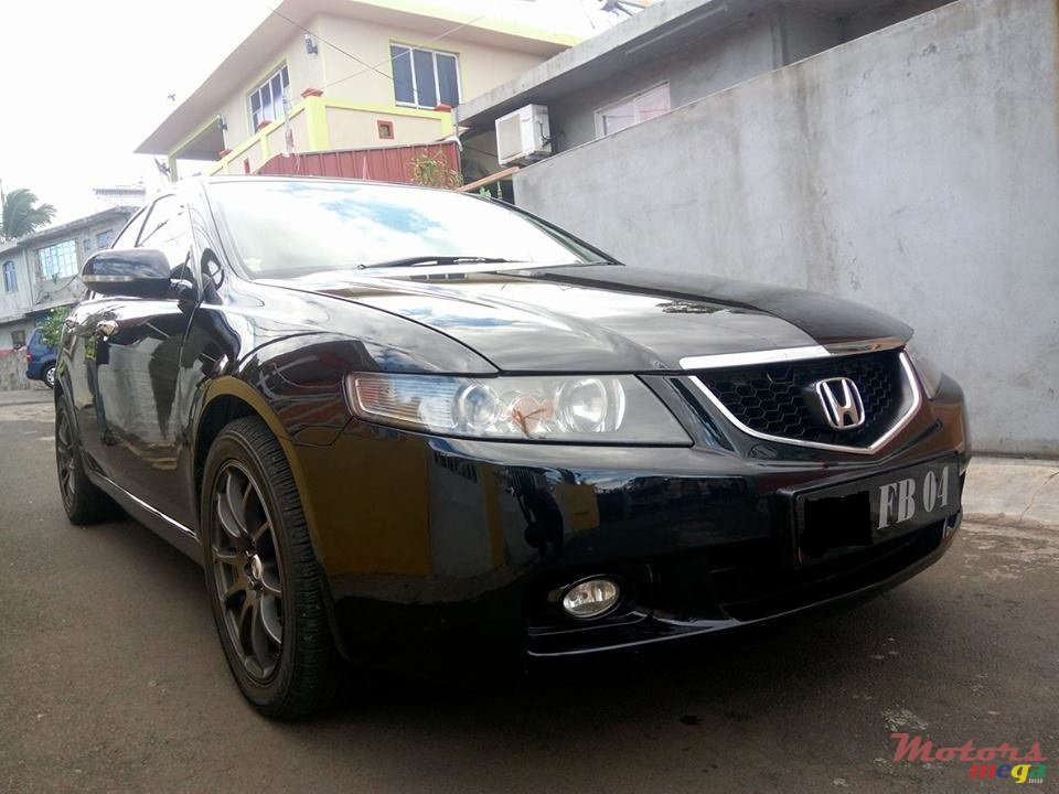 2004' Honda Accord photo #1