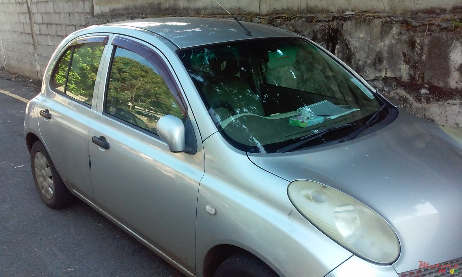 2004' Nissan photo #2