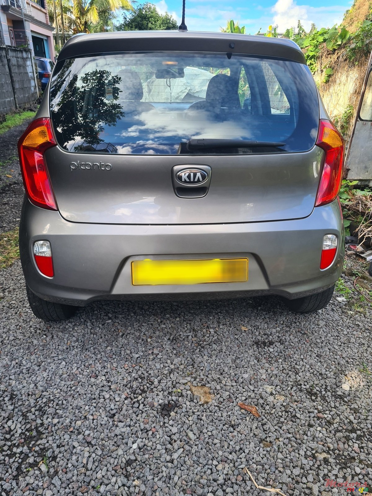 2013' Kia Picanto photo #4