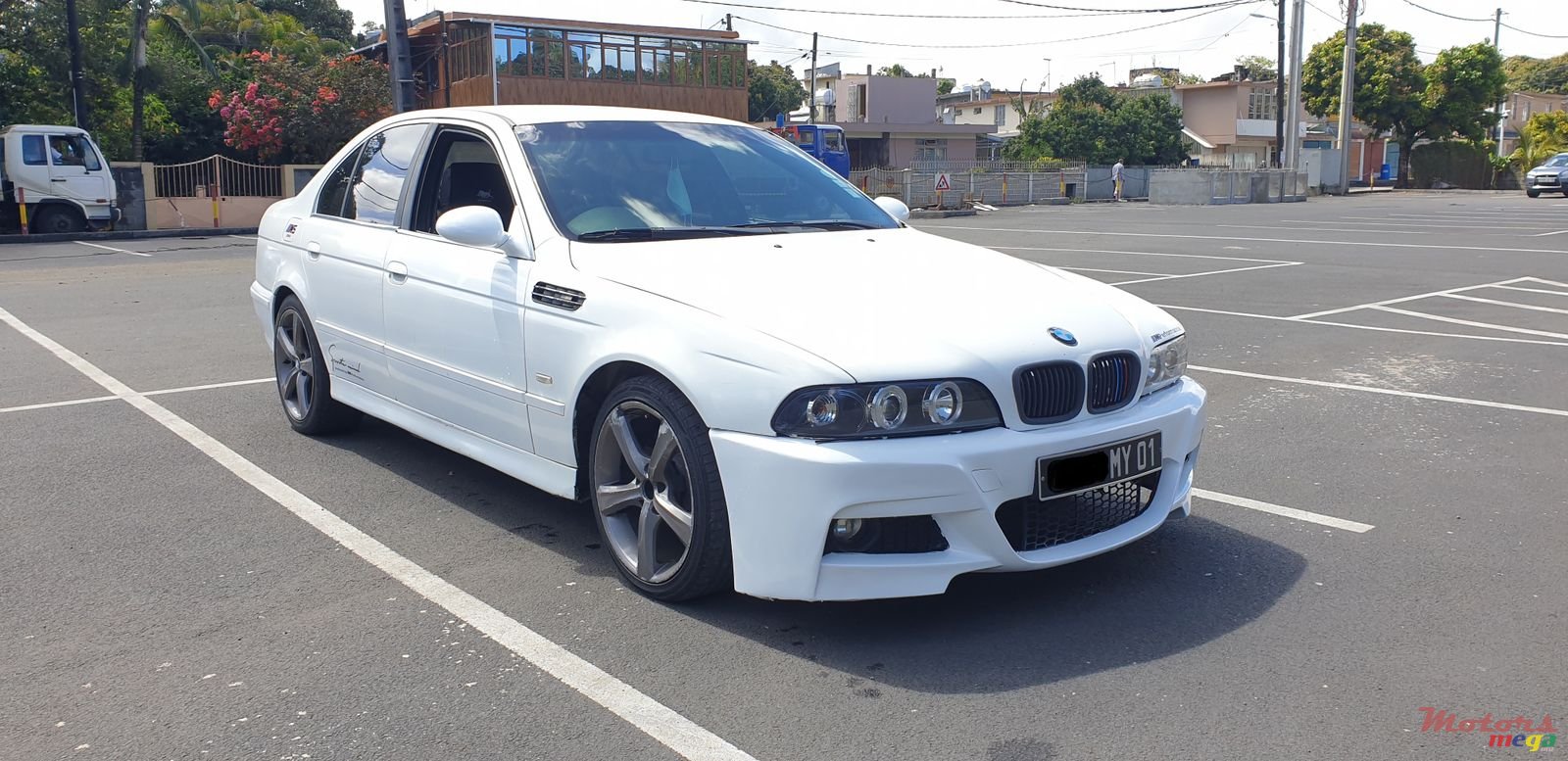 2001' BMW 525 photo #1