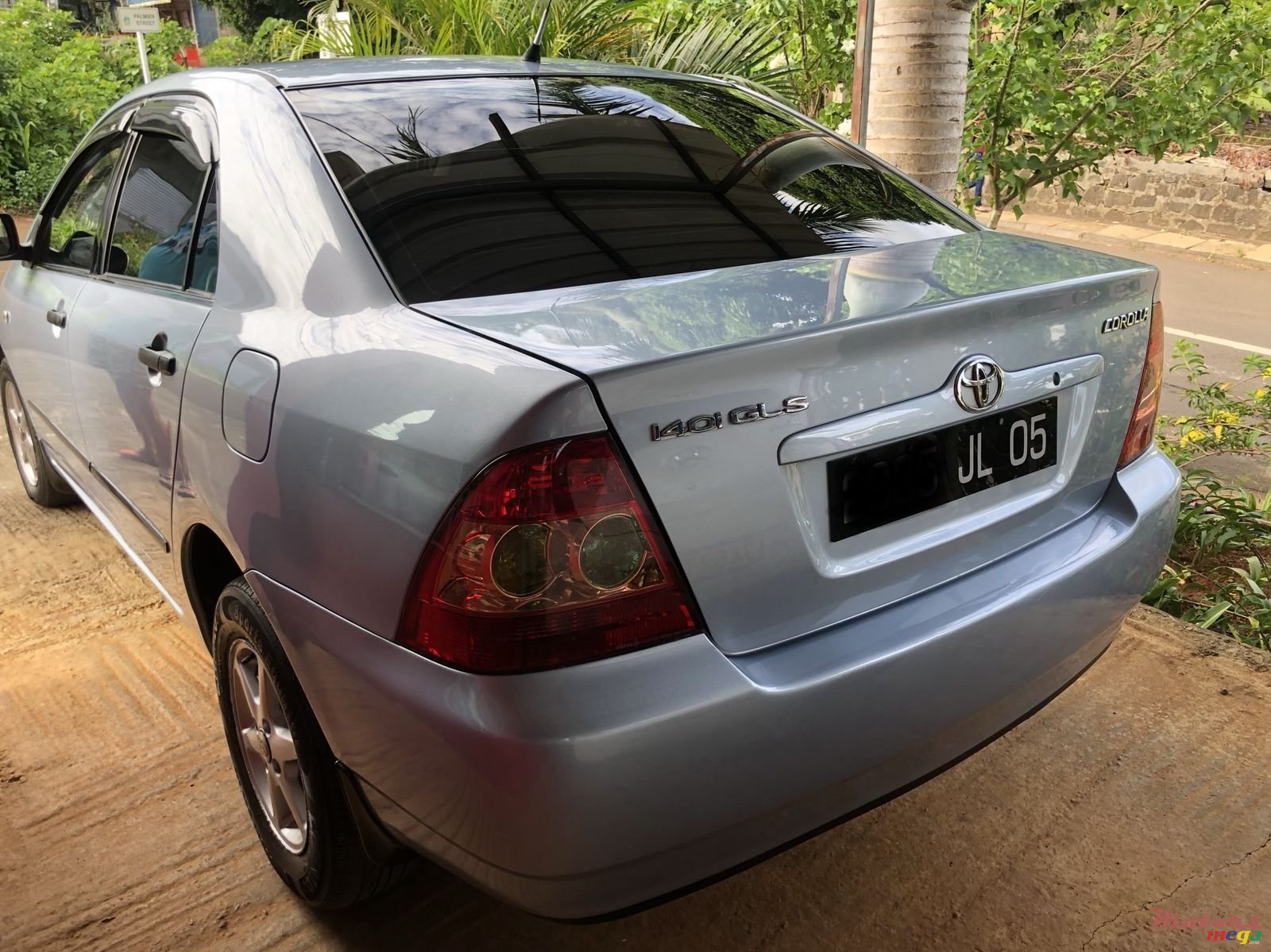 2005' Toyota Corolla photo #2