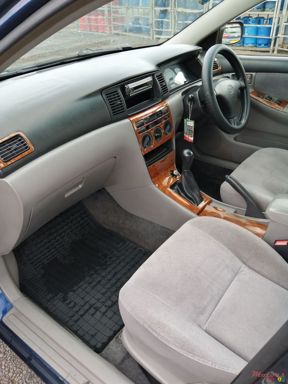 2002' Toyota Corolla photo #5