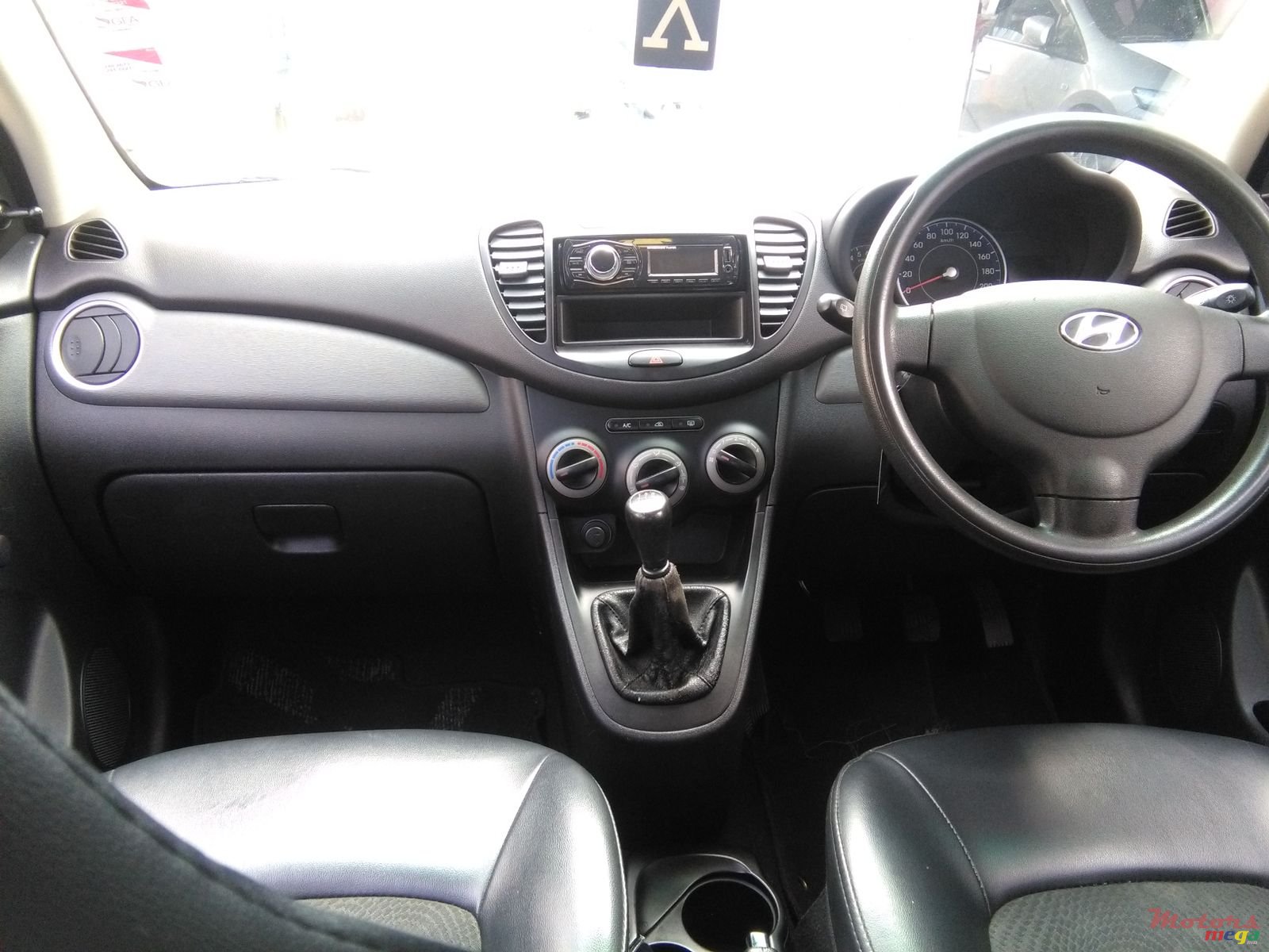 2013' Hyundai i10 photo #5