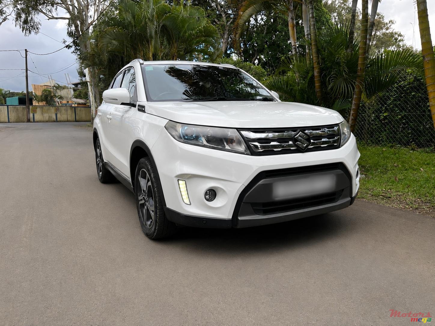 2016' Suzuki Vitara photo #2