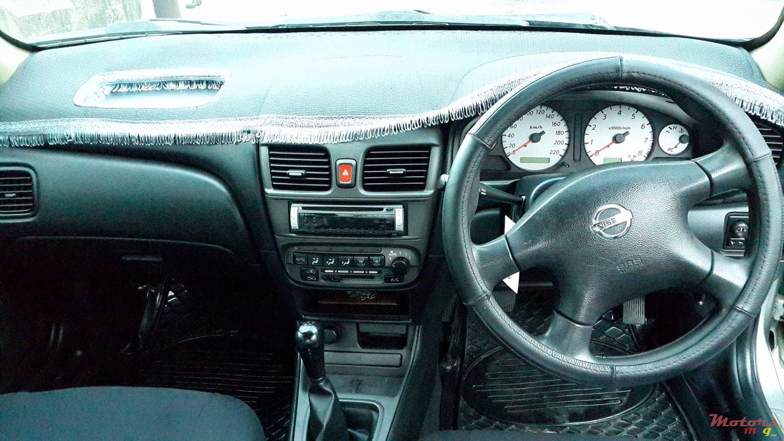 2004' Nissan n17 photo #5