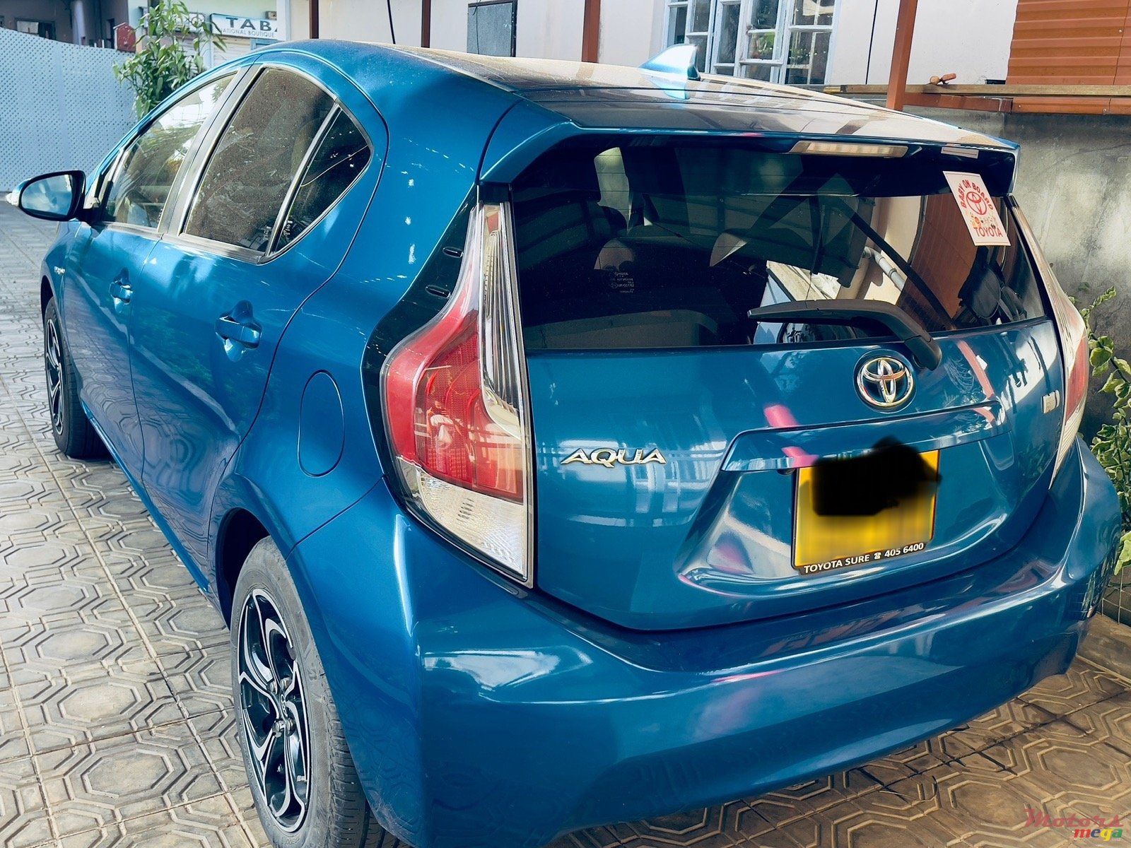 2016' Toyota Aqua photo #4