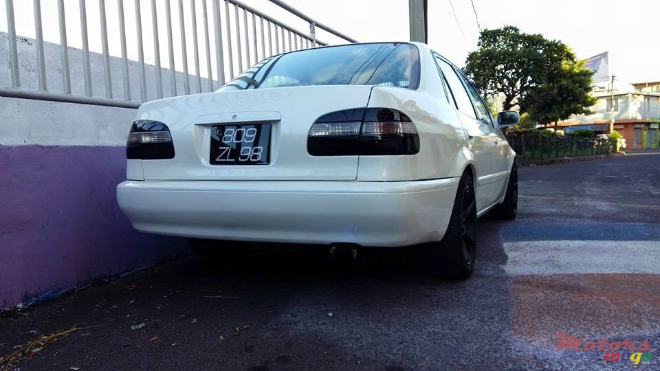 1995' Toyota photo #4