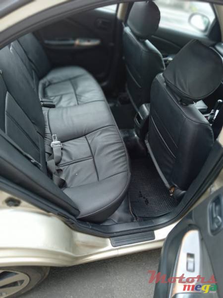 2004' Nissan Sunny photo #4
