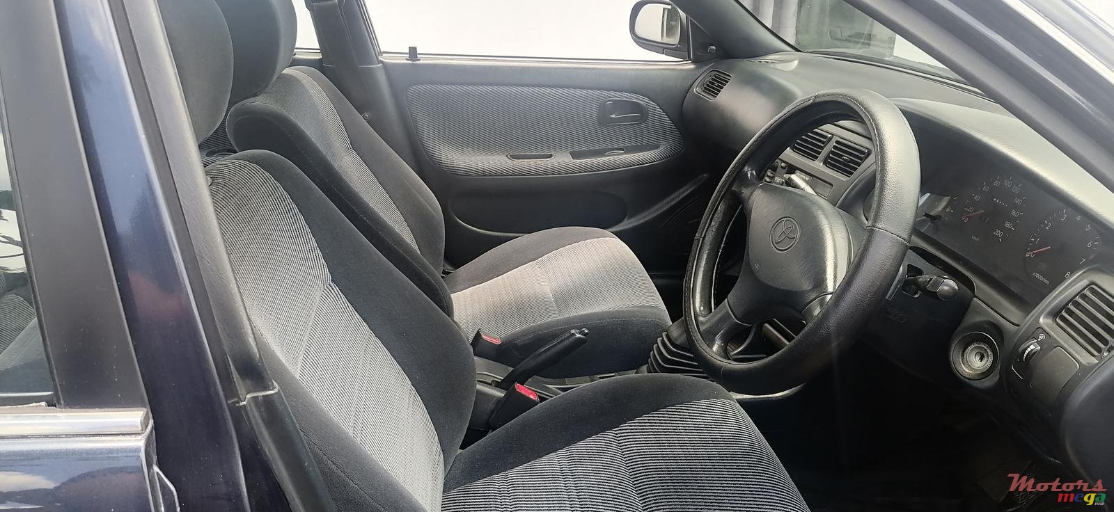 1995' Toyota Corolla photo #5