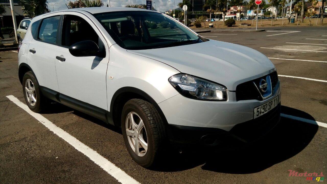 2011' Nissan Qashqai photo #5