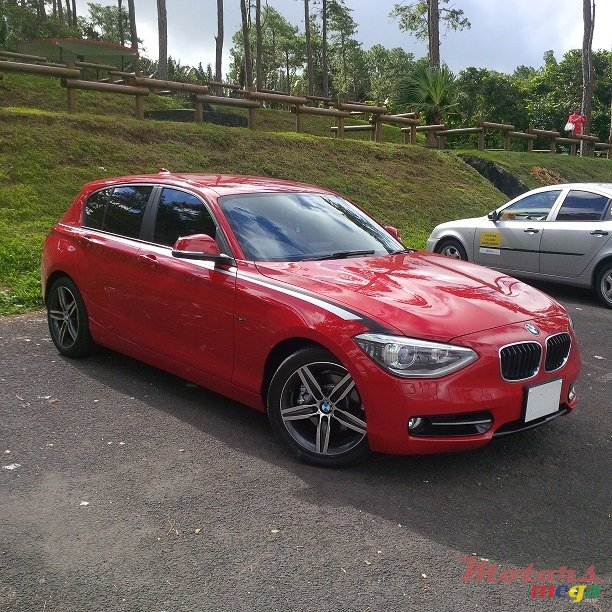 2012' BMW 120 photo #1