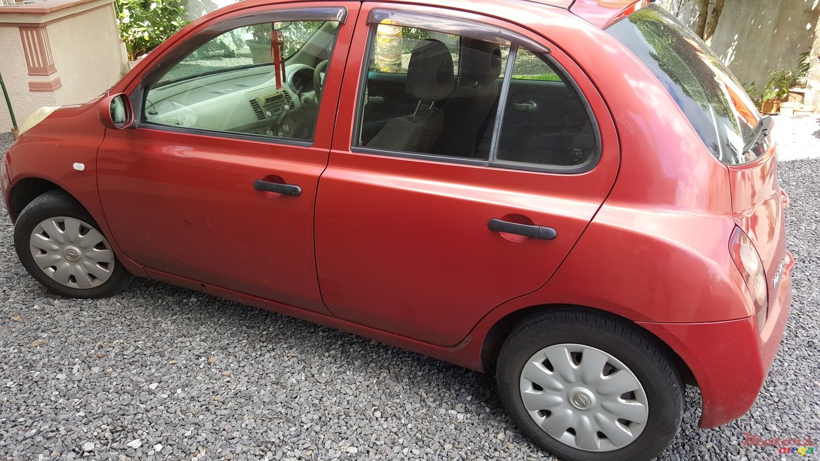 2004' Nissan photo #2