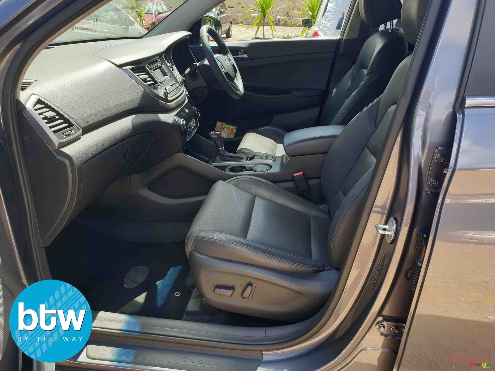 2016' Hyundai Tucson AWD photo #5