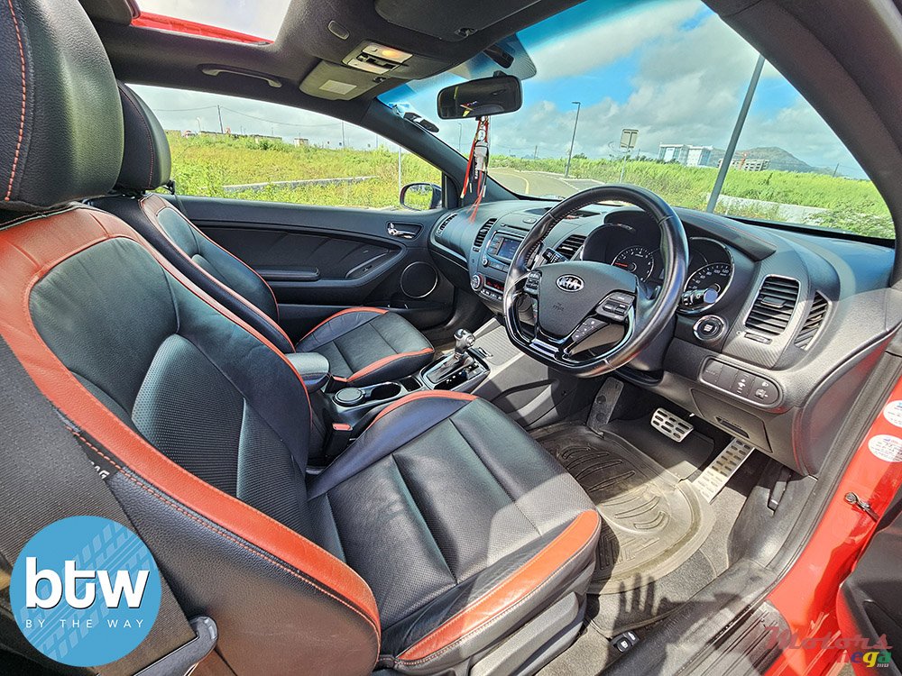 2017' Kia Cerato Koup photo #6