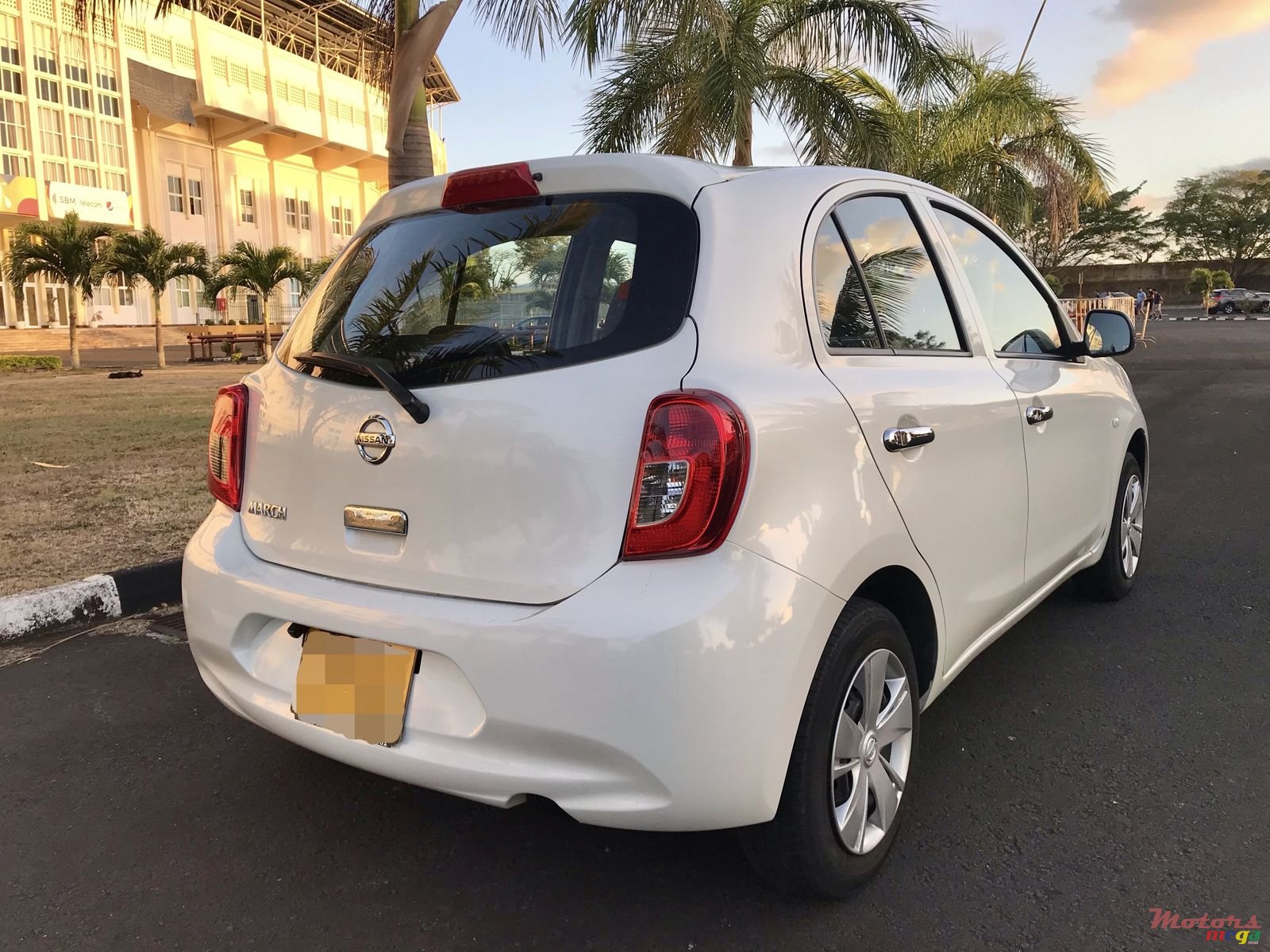 2016' Nissan March photo #5