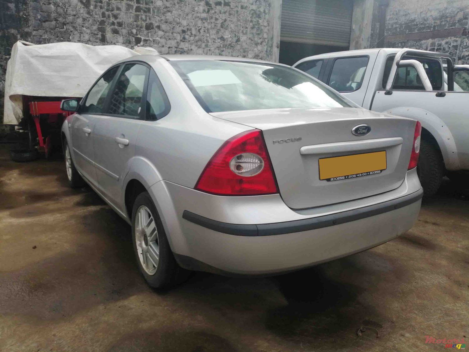 2006' Ford Focus photo #2