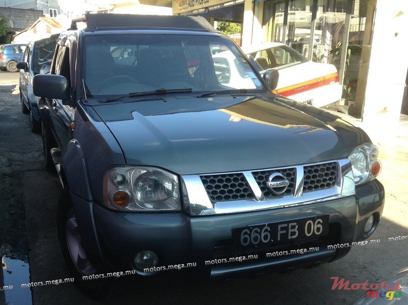 2006' Nissan Hardbody photo #1