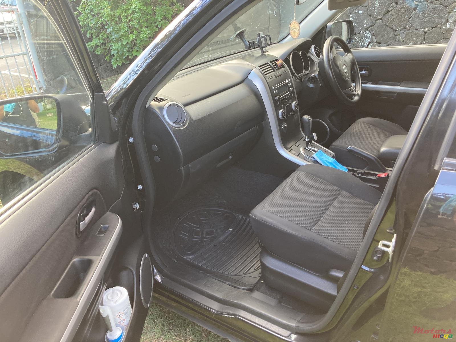 2008' Suzuki Grand Vitara VVT photo #3