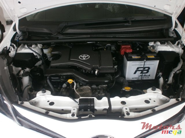 2014' Toyota Vitz Vitz photo #3