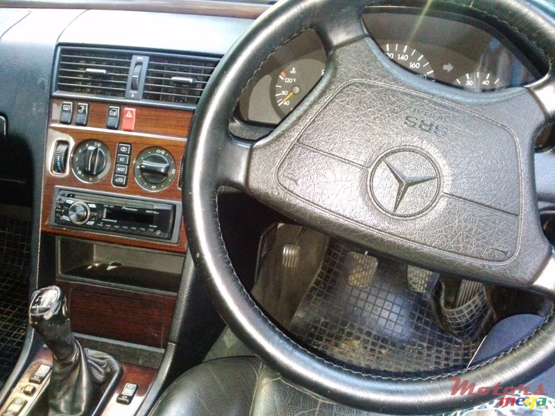 1995' Mercedes-Benz photo #4