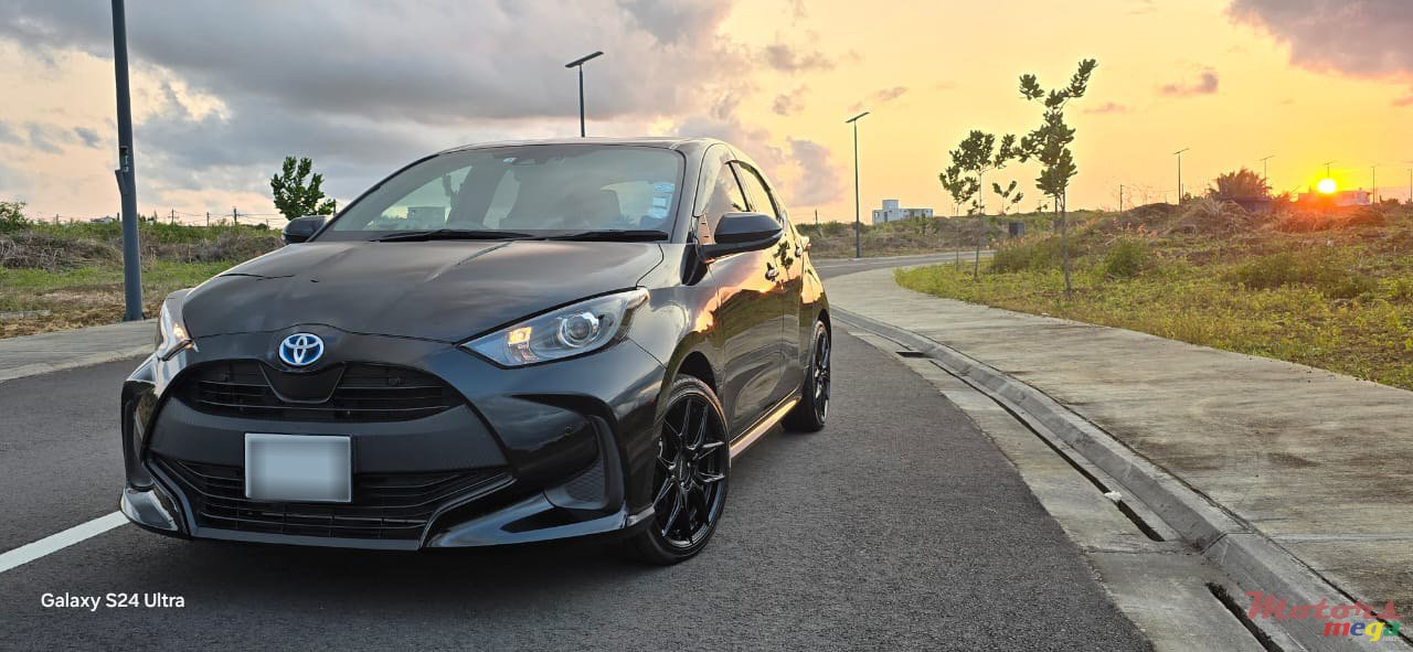 2021' Toyota Yaris photo #1