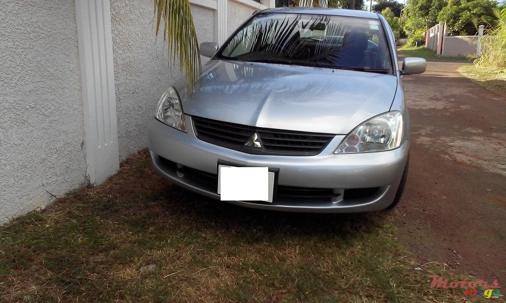 2007' Mitsubishi Lancer photo #1