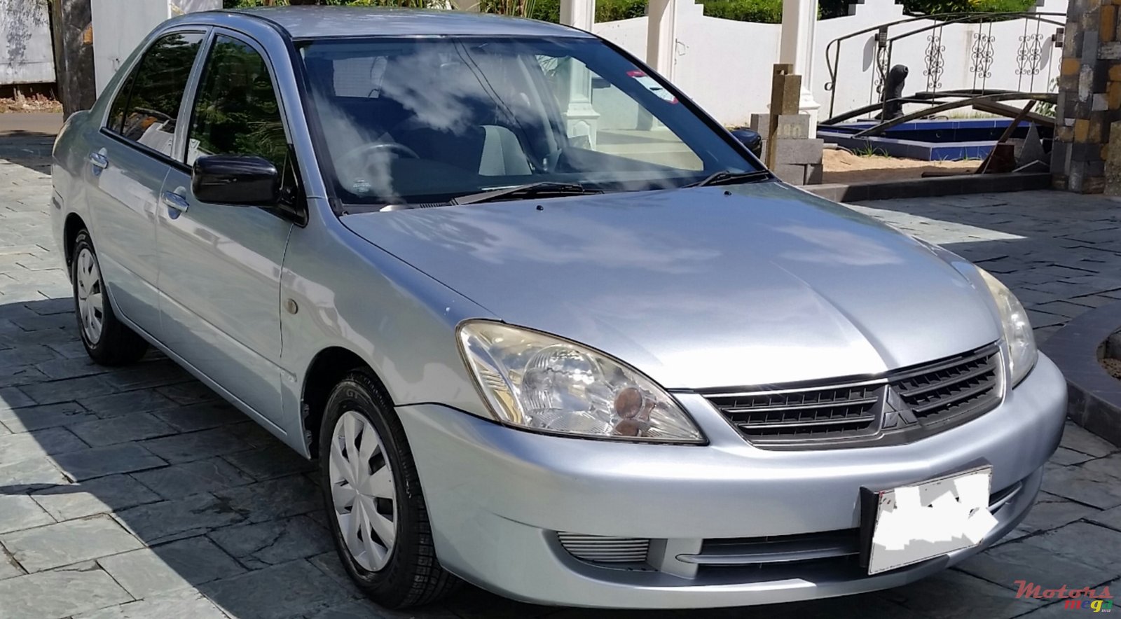 2008' Mitsubishi Lancer photo #1