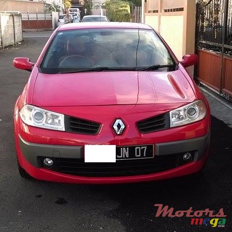 2007' Renault Megane Cabriolet photo #5