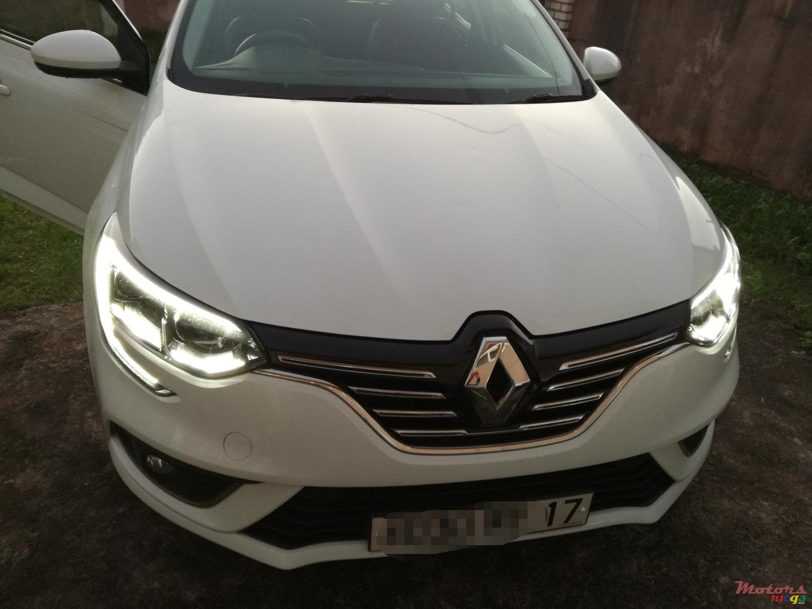 2017' Renault Megane Intens photo #1