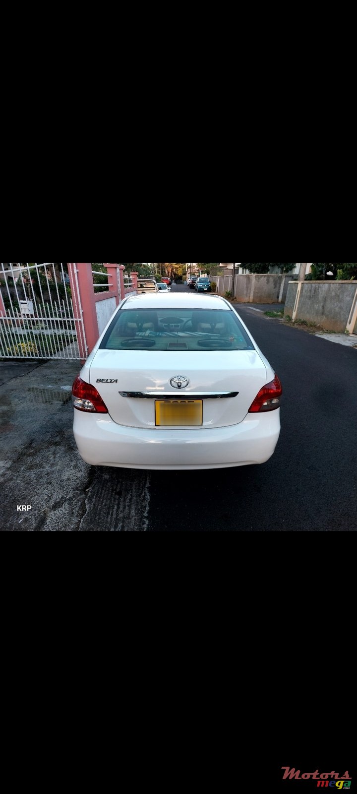 2009' Toyota Belta photo #2