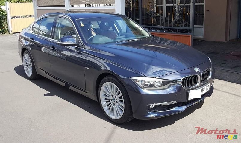 2012' BMW 328 photo #1