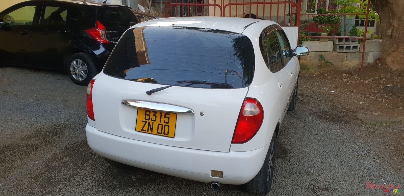 2000' Toyota photo #3