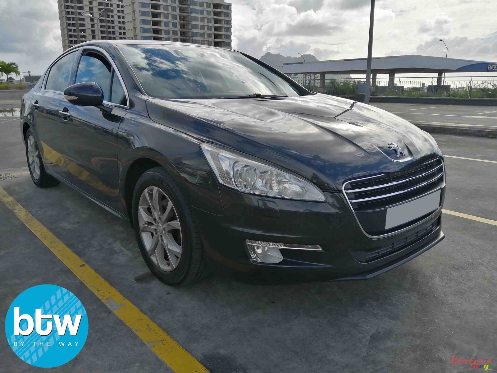 2013' Peugeot 508 Allure - Automatic photo #1