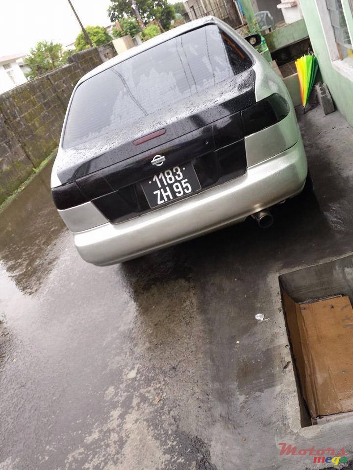 1995' Nissan photo #1