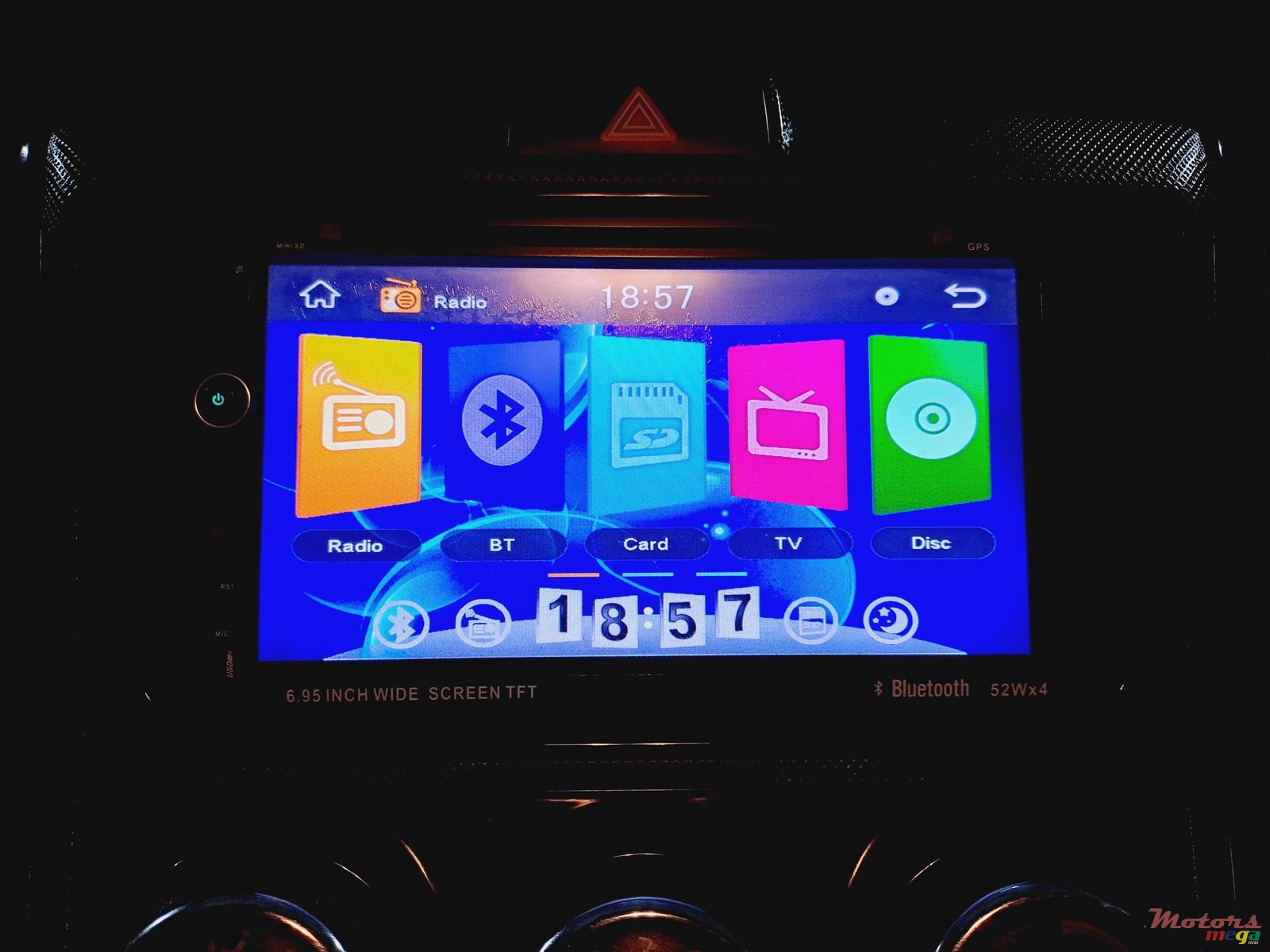 2015' Toyota Corolla photo #3