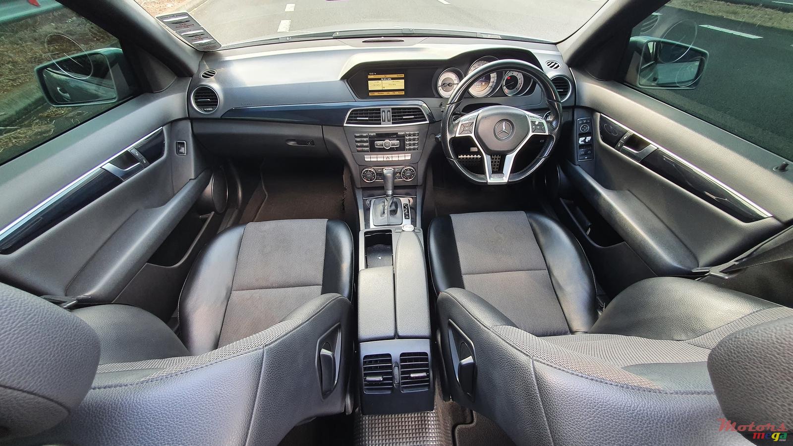 2012' Mercedes-Benz C-Class photo #6